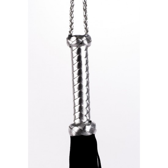 Flogger with Metallic Leather Handle and Suede Leather Tails Black 18